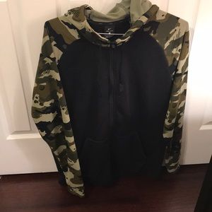 Men’s Nike Dri-Fit Hoodie